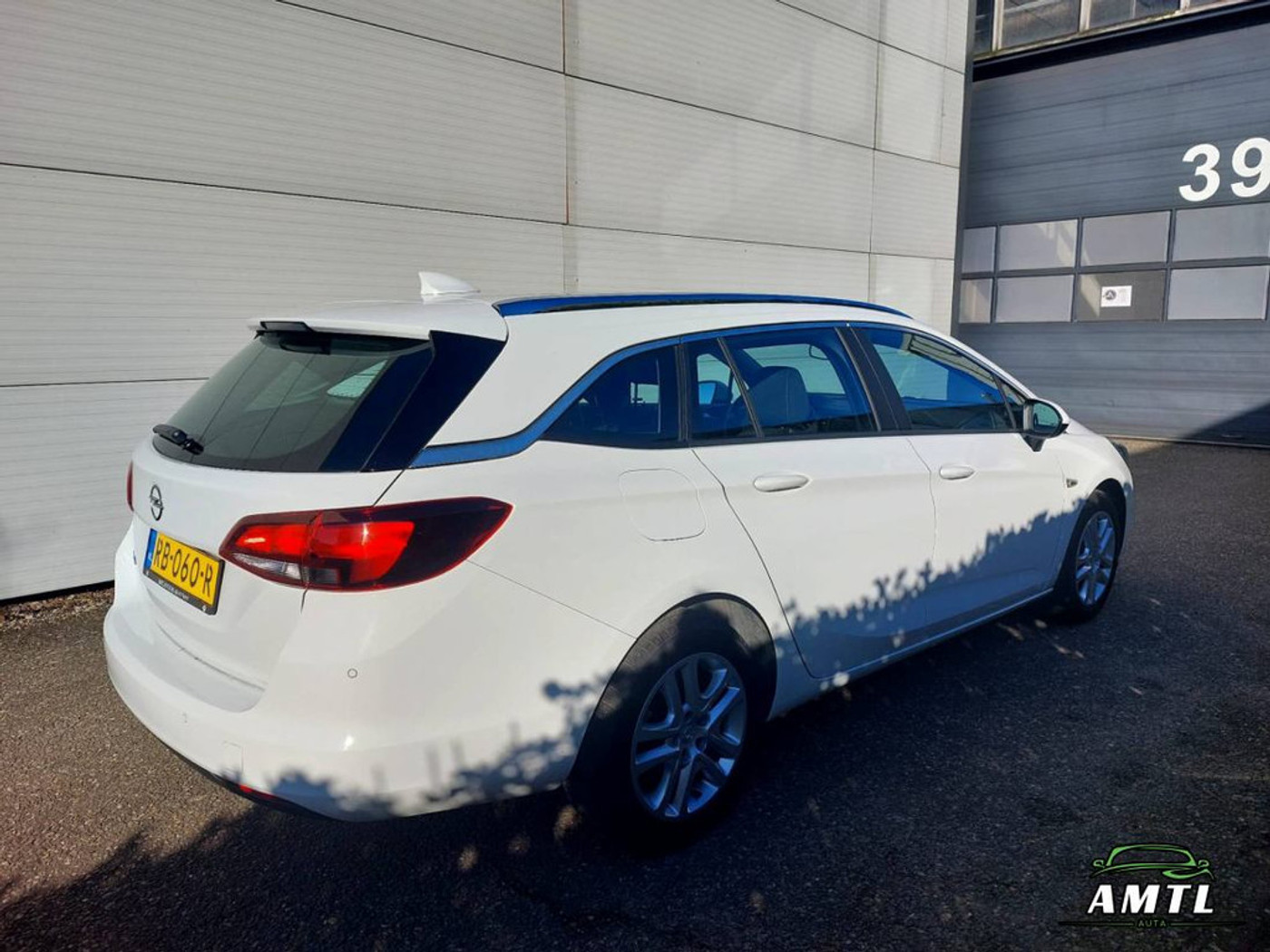 Foto van Opel Astra Sports Tourer