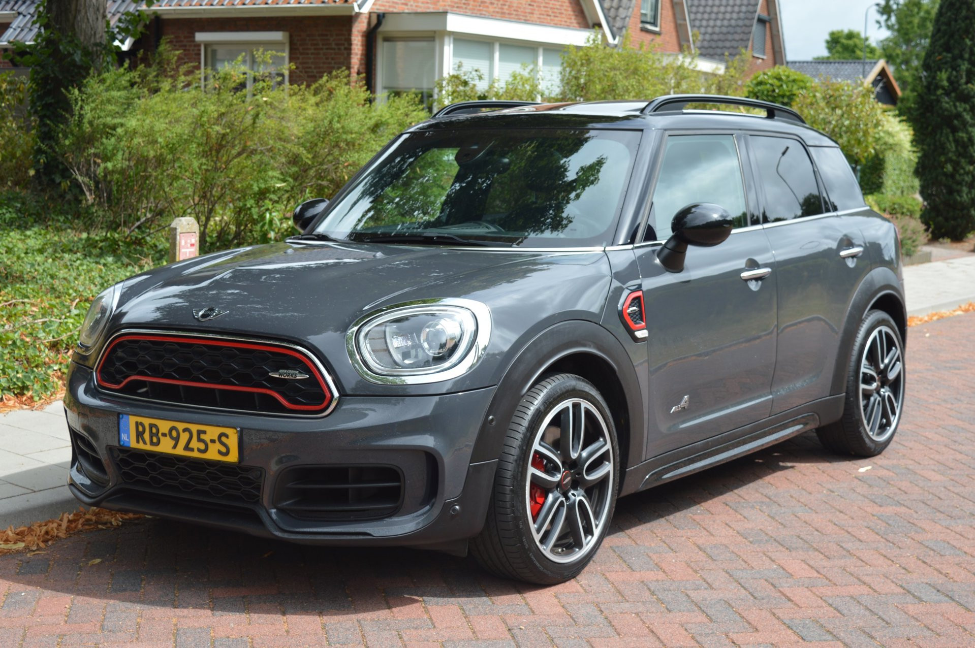 Mini Countryman JCW All4 2.0 John Cooper Works ALL4 Chili ORG NL/NAP/panoramadak 2017 - voorkant