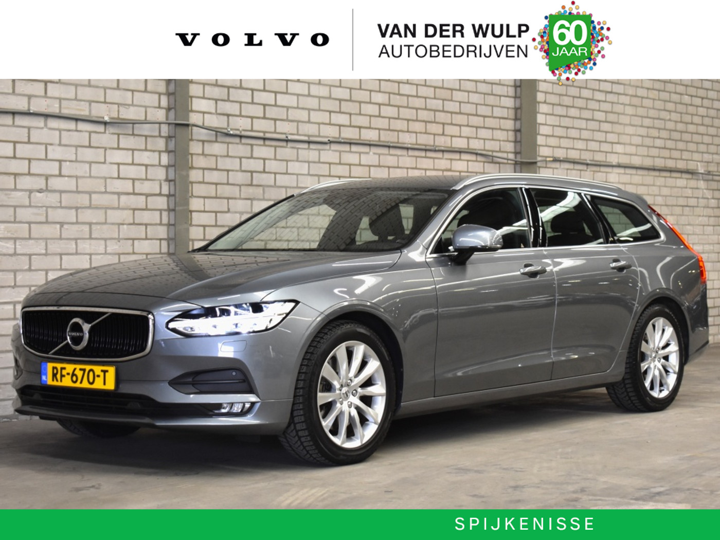 Volvo V90 T5 250pk Momentum | Leder | Trekhaak | BLIS | Adaptieve Cruise C 2017 - voorkant