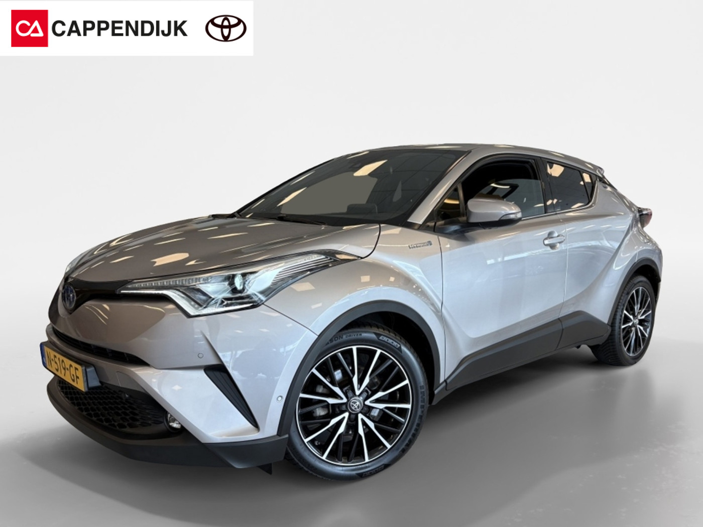 Toyota Toyota C-hr 1.8 Hybrid Executive 2019 - voorkant