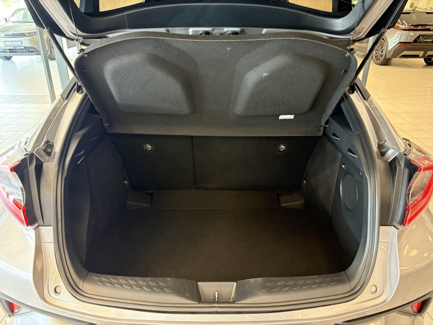 Foto van Toyota Toyota C-hr