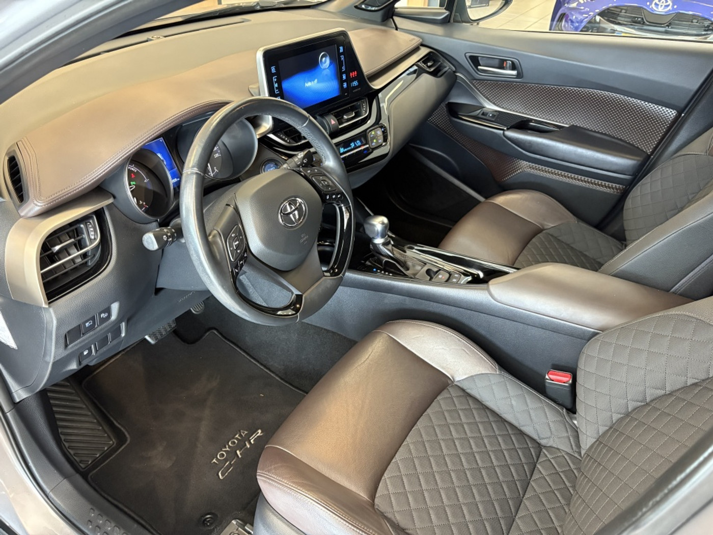 Foto van Toyota Toyota C-hr