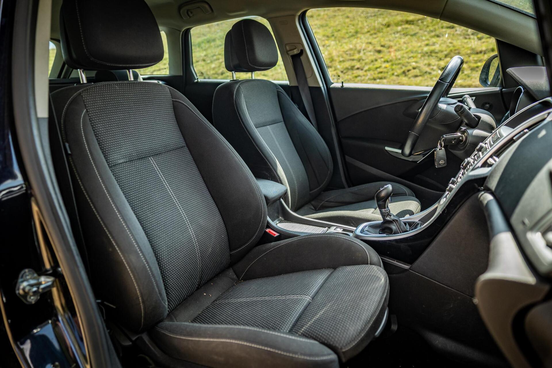 Foto van Opel Astra Sports Tourer