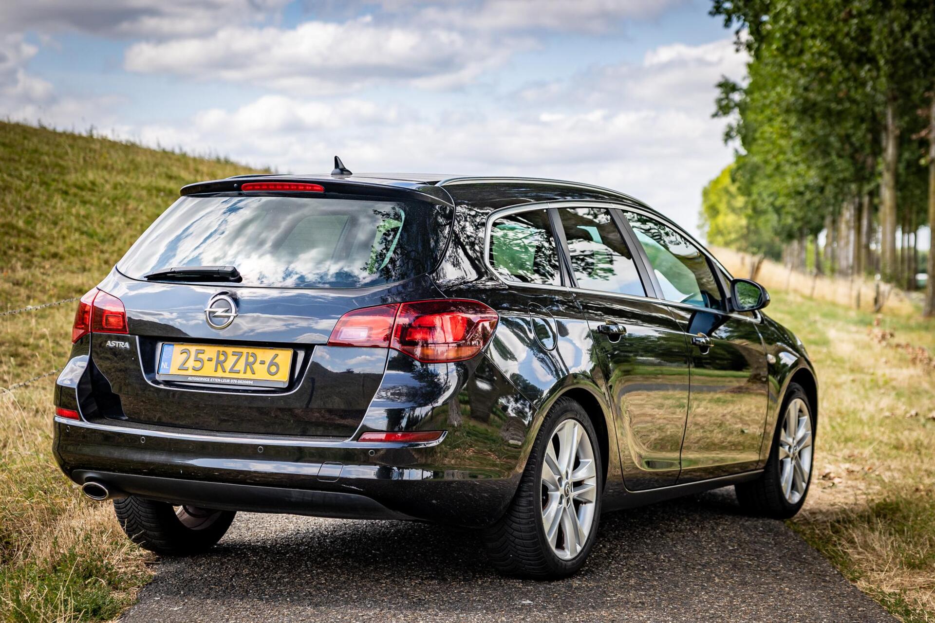 Foto van Opel Astra Sports Tourer