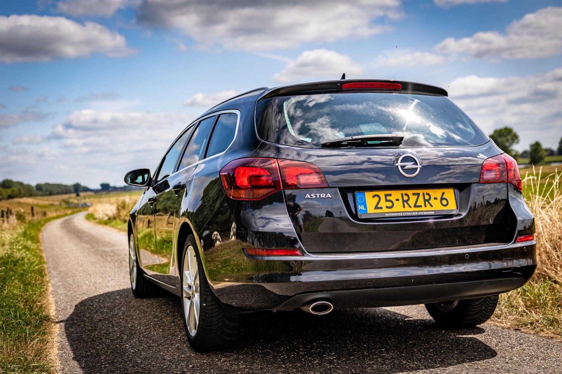 Foto van Opel Astra Sports Tourer