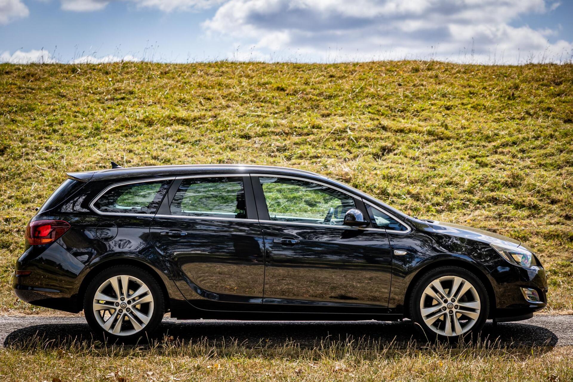 Foto van Opel Astra Sports Tourer