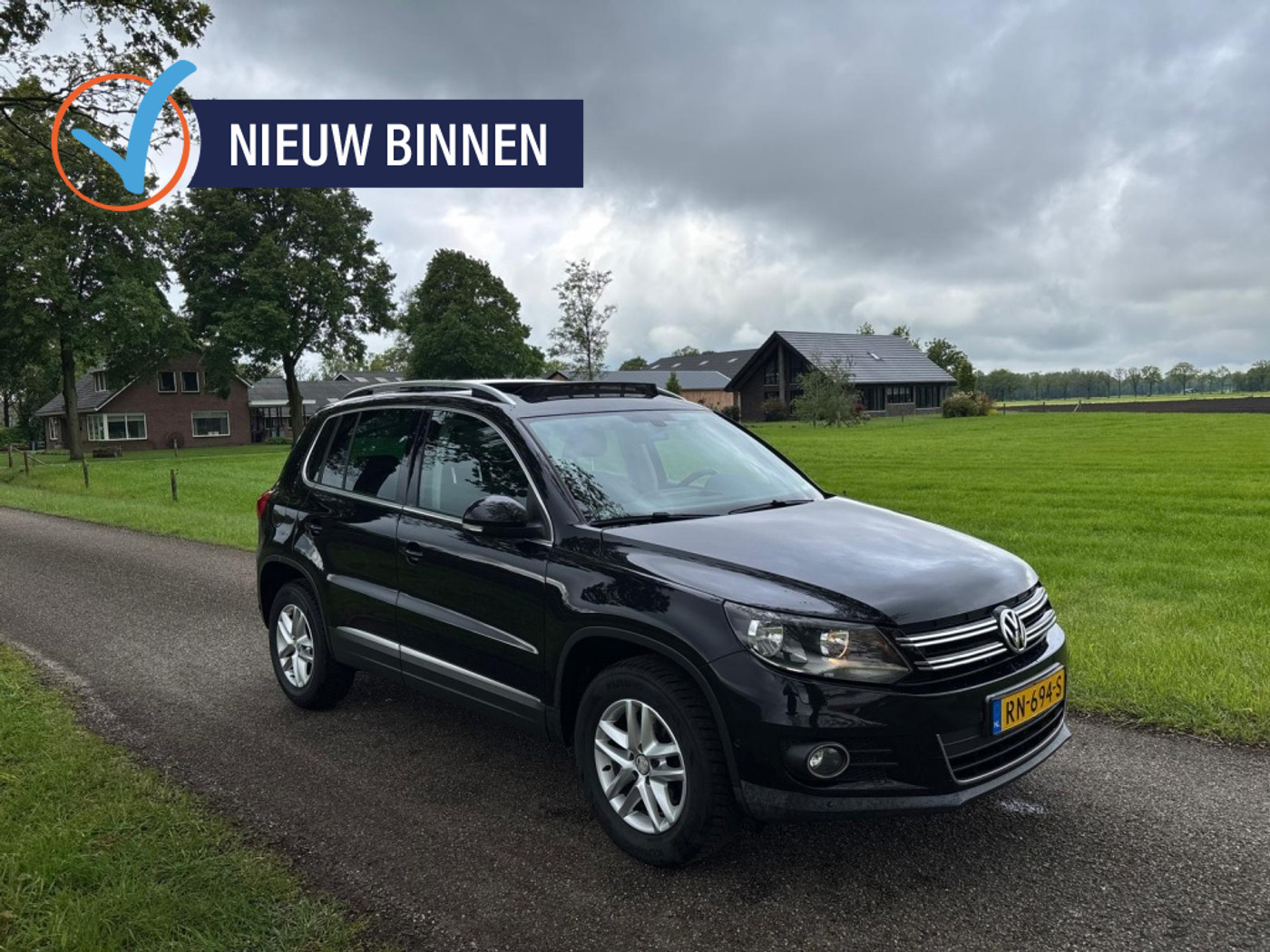 Volkswagen Tiguan 1.4 TSI Comf.&Design| Pano | Distributieketting is vervangen | S 2012 - voorkant