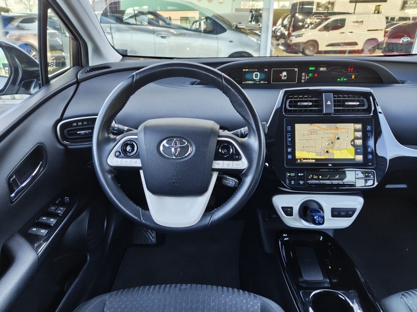 Foto van Toyota Toyota Prius PHV