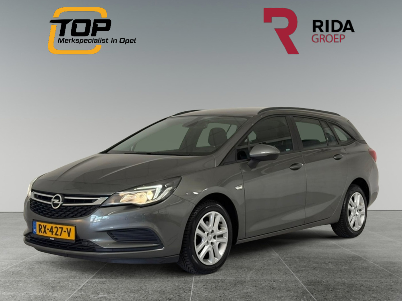 Opel Astra Sports Tourer 1.0 Online Ed. 2018 - voorkant