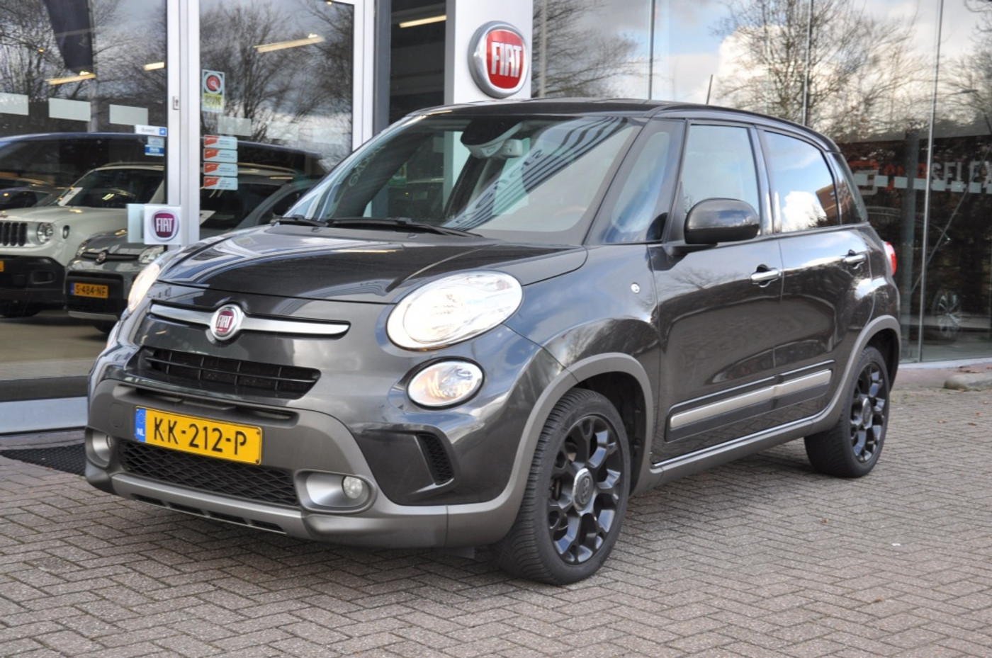 Fiat Fiat 500l 0.9 TwinAir Trekking 2016 - voorkant