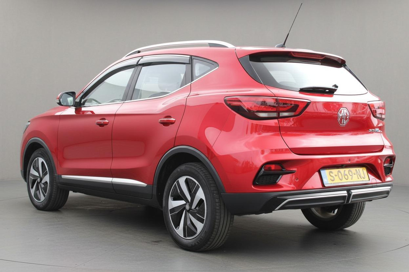 Foto van MG MG ZS Ev