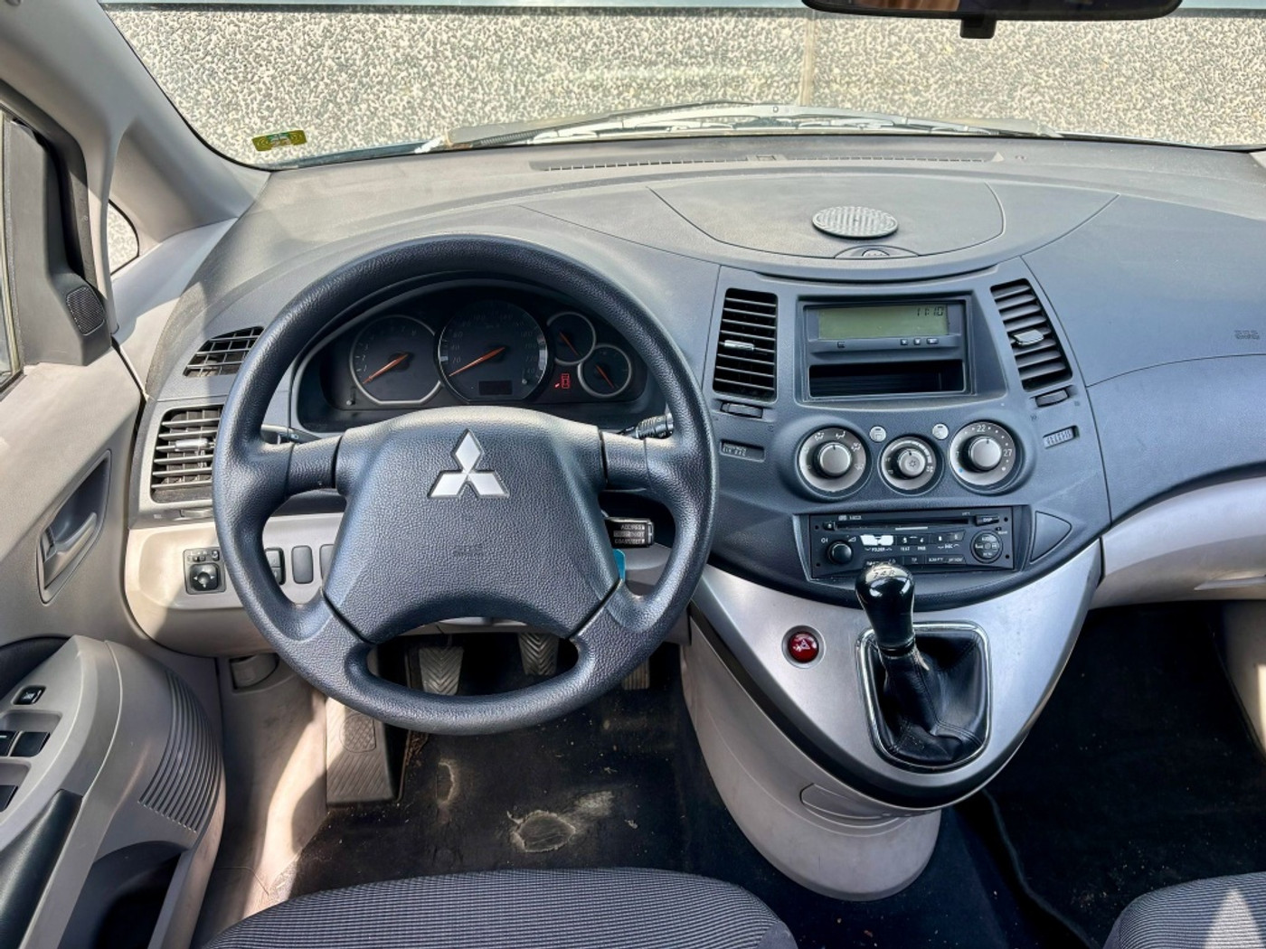Foto van Mitsubishi Mitsubishi Grandis