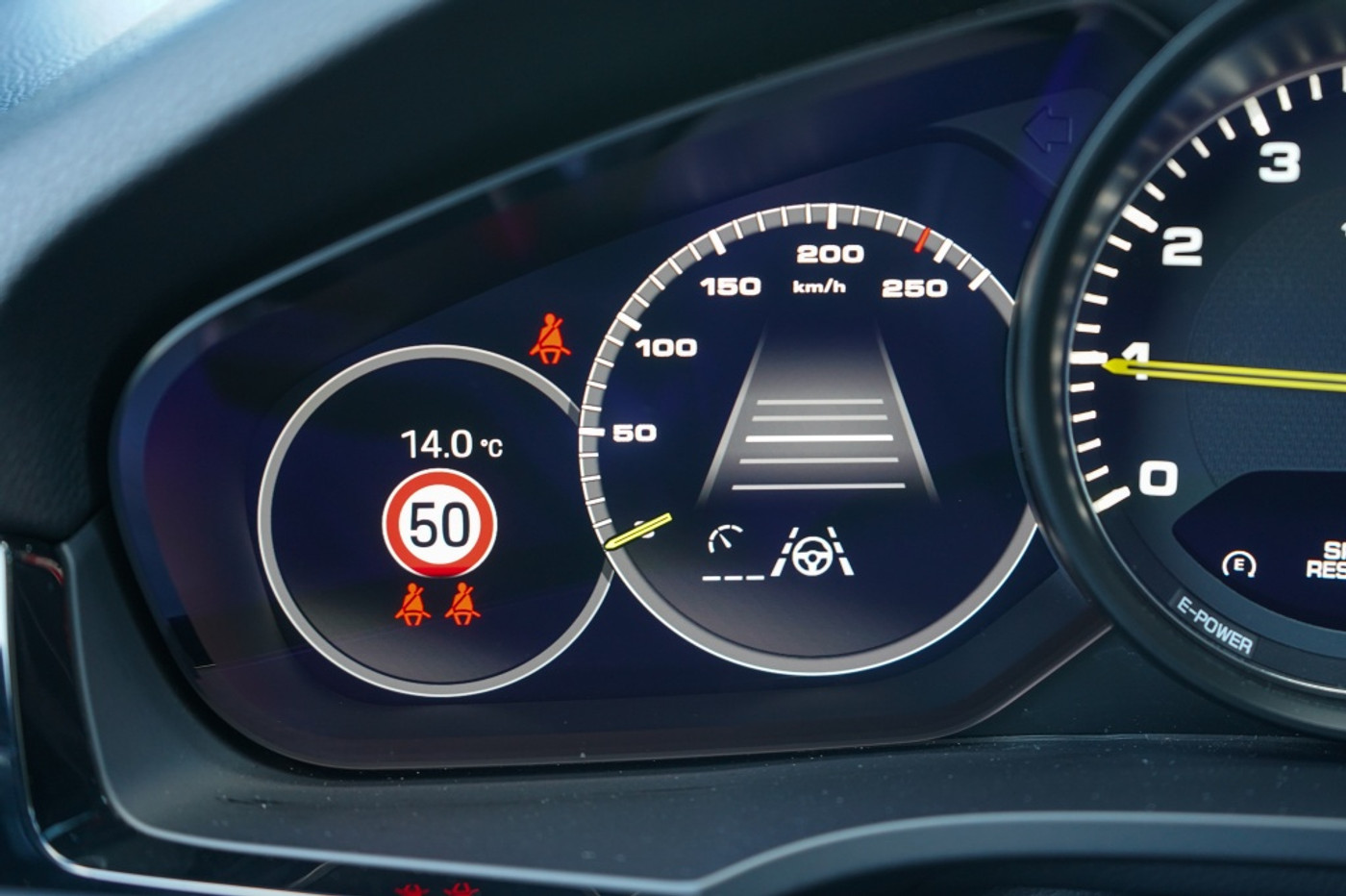 Foto van Porsche Cayenne E-hybrid