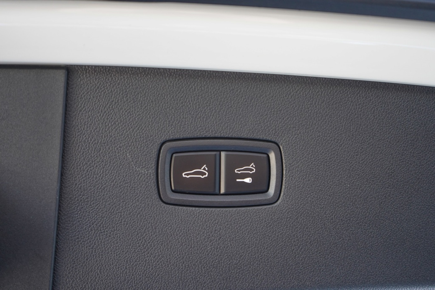Foto van Porsche Cayenne E-hybrid