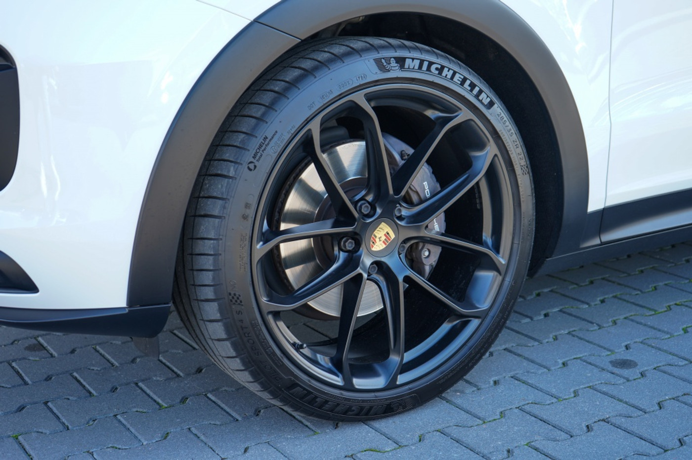 Foto van Porsche Cayenne E-hybrid