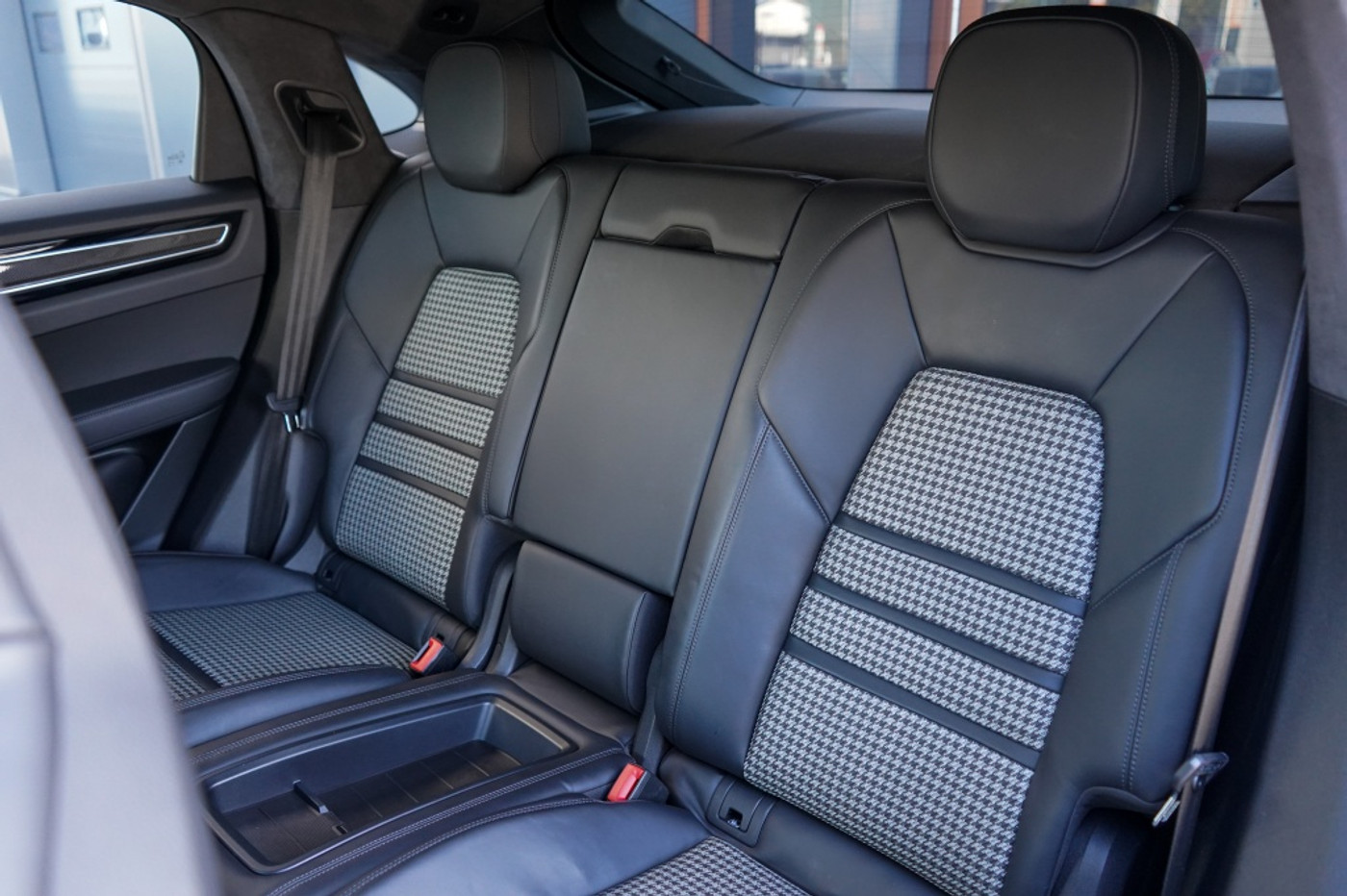 Foto van Porsche Cayenne E-hybrid