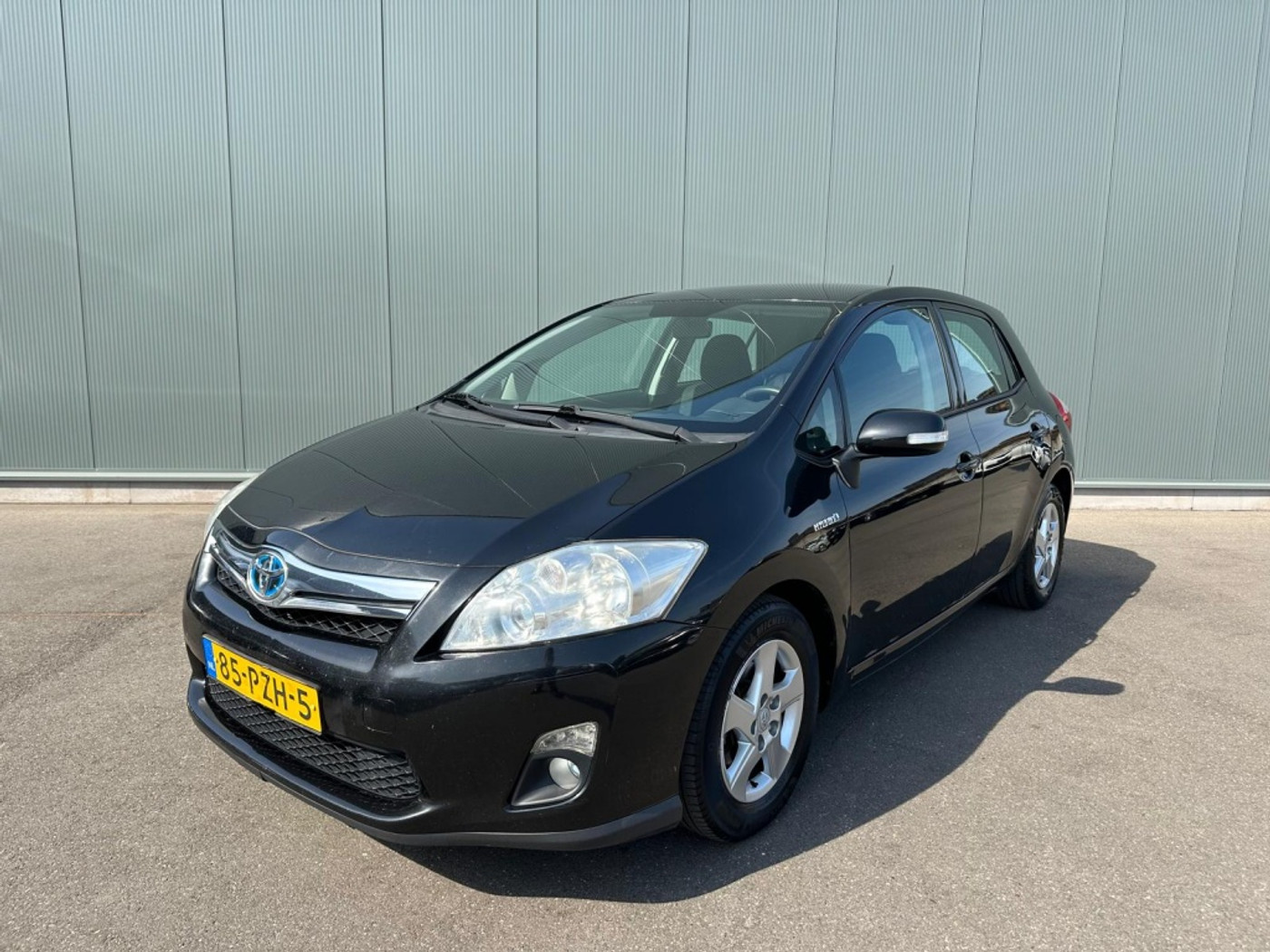 Toyota Toyota Auris 1.8 Full Hybrid Asp. 2011 - voorkant