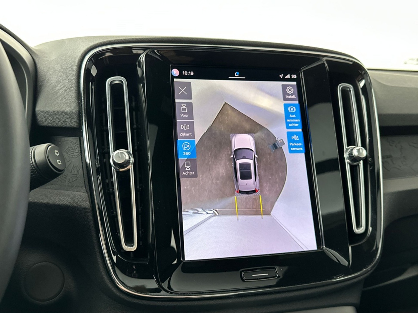 Foto van Volvo XC40