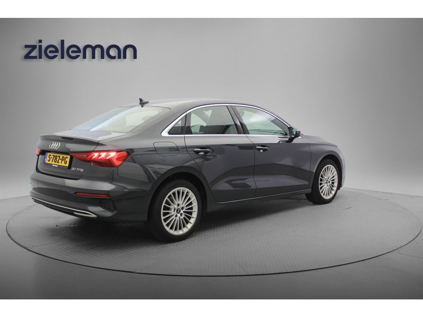 Foto van Audi A3 Limousine