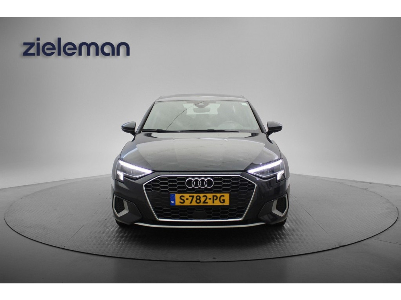 Foto van Audi A3 Limousine