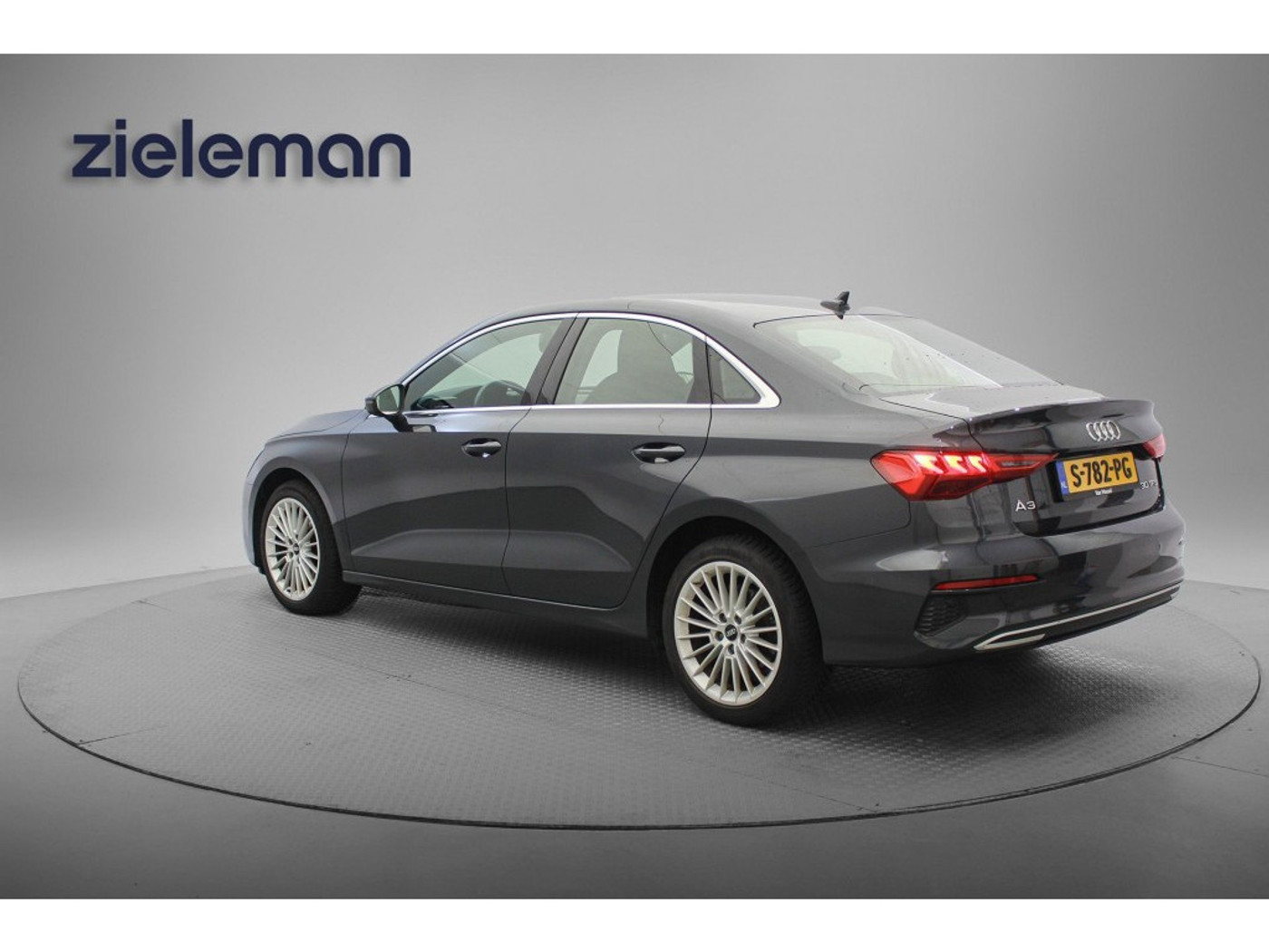 Foto van Audi A3 Limousine