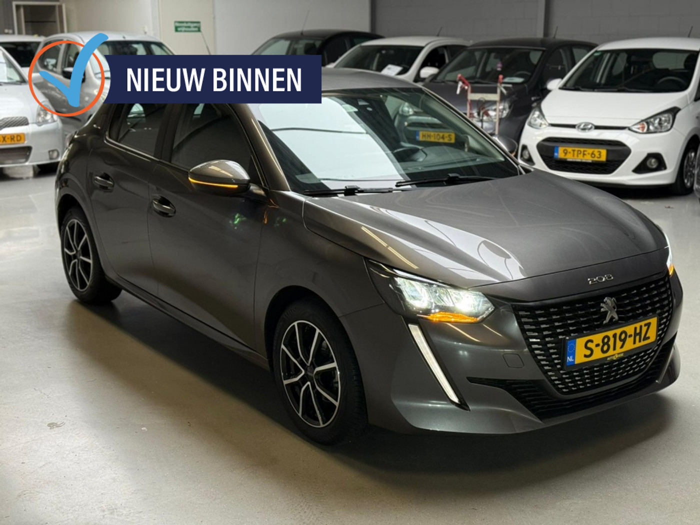 Peugeot 208 1.2 PureTech Active Airco Cruise Control 2020 - voorkant