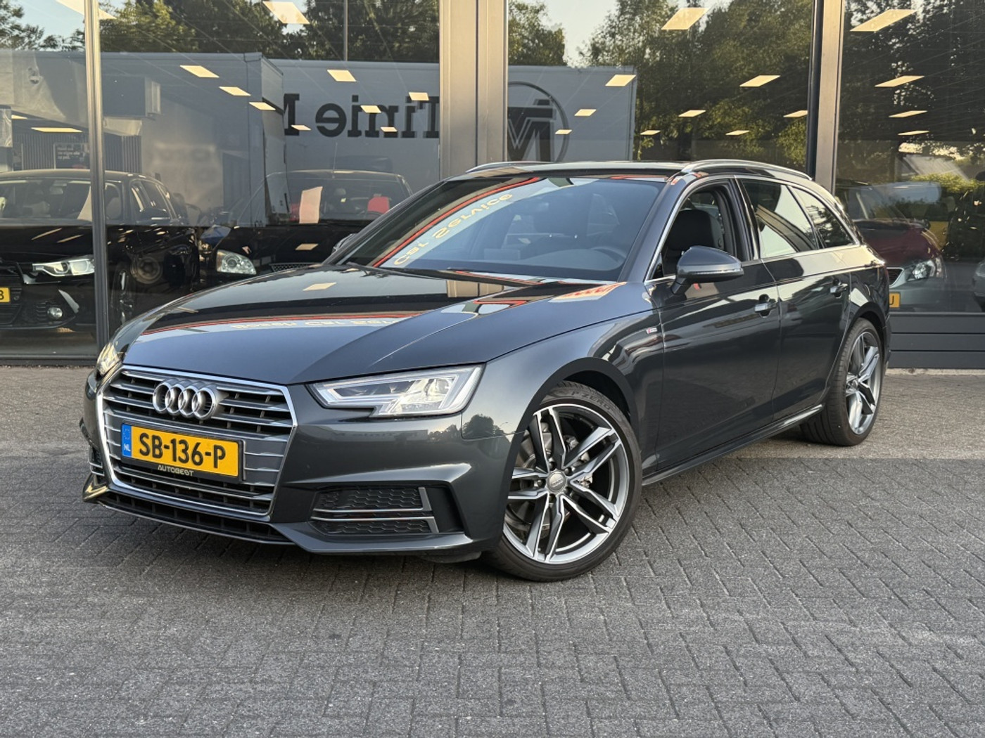 Audi A4 Avant 2.0 T MHEV S-Line “NAP” Nl auto. Mild-Hybride. Topstaat!! 2018 - voorkant