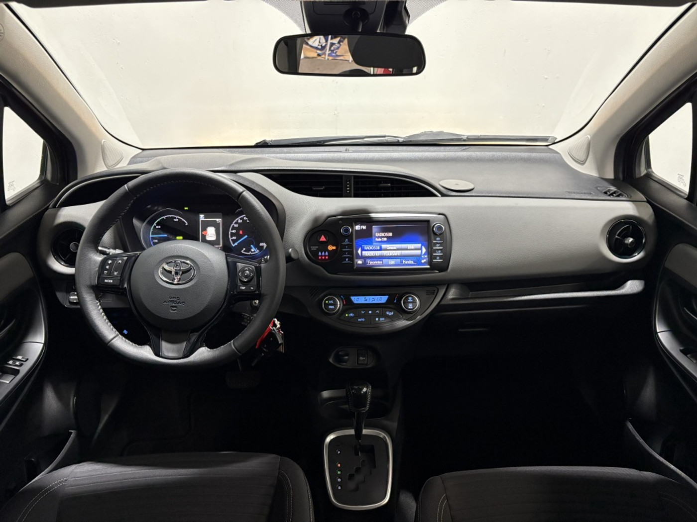 Foto van Toyota Toyota Yaris Hybrid