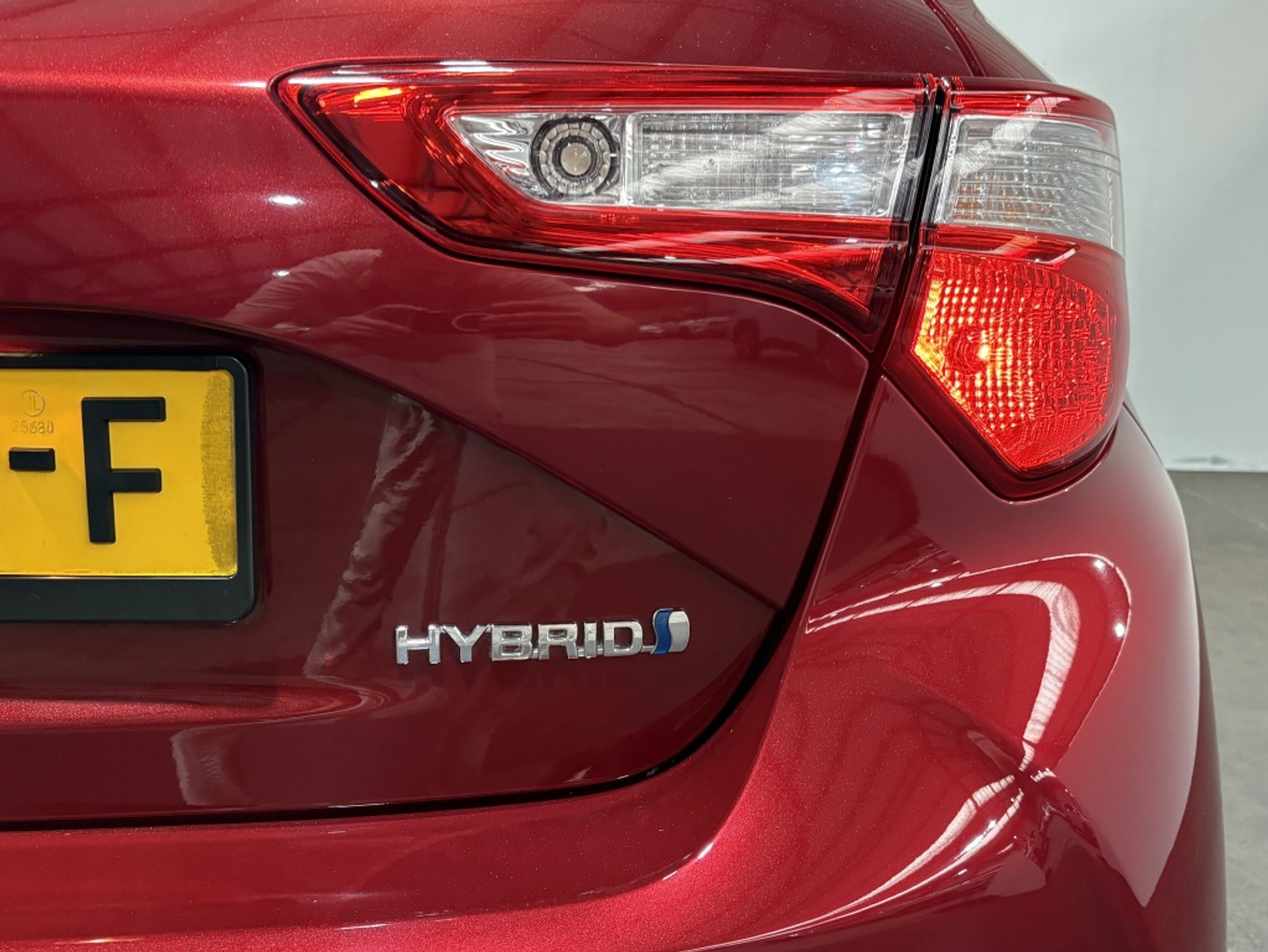 Foto van Toyota Toyota Yaris Hybrid