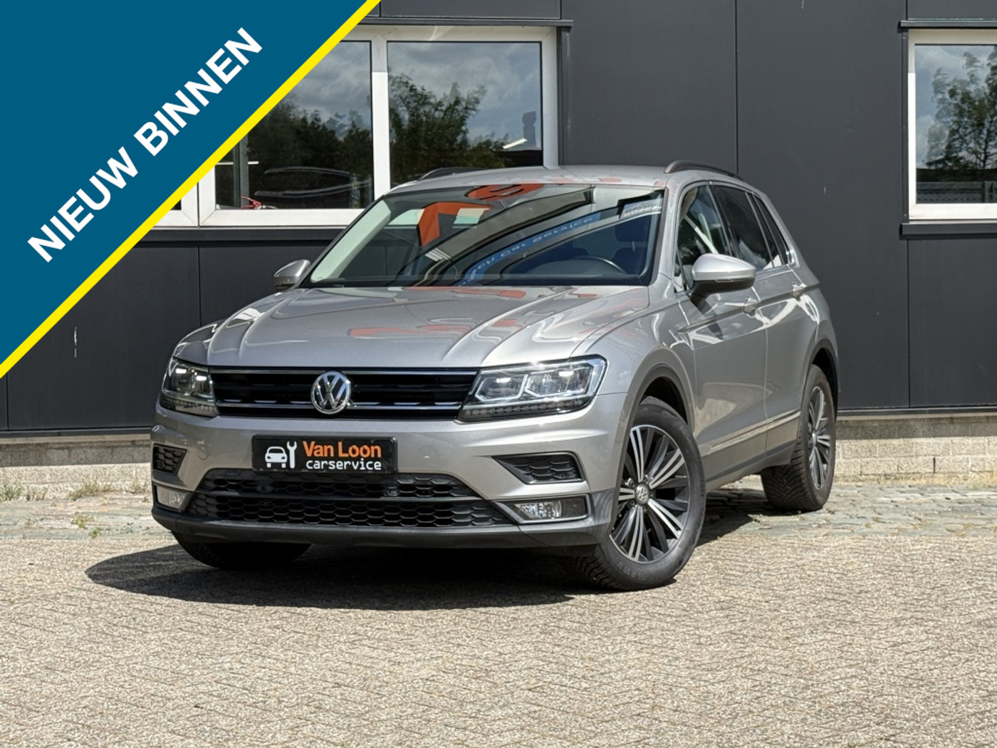 Volkswagen Tiguan 1.4 TSI ACT CL Bns/Stoel verwarm/Elek. Trek h./18''/Keyless 2018 - voorkant