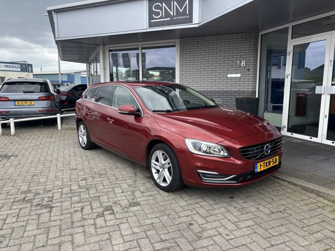Foto van Volvo V60 Plug In Hybrid