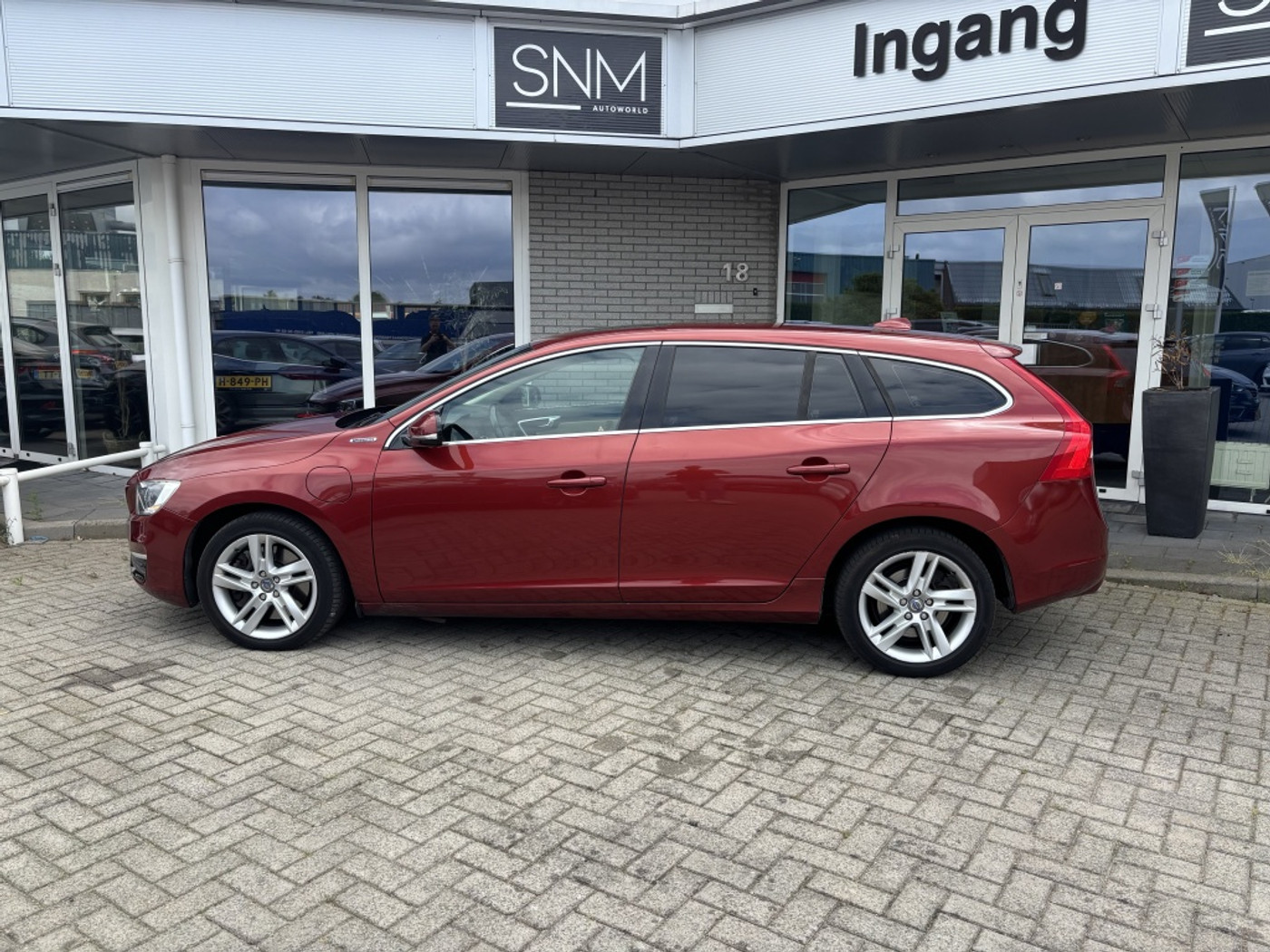 Foto van Volvo V60 Plug In Hybrid