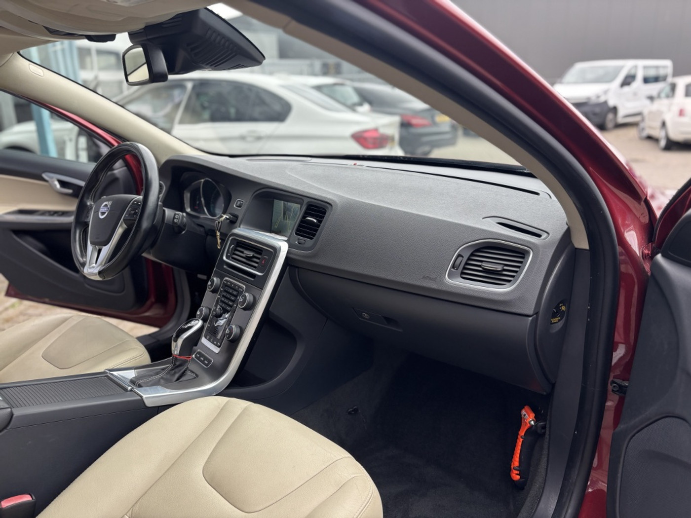 Foto van Volvo V60 Plug In Hybrid