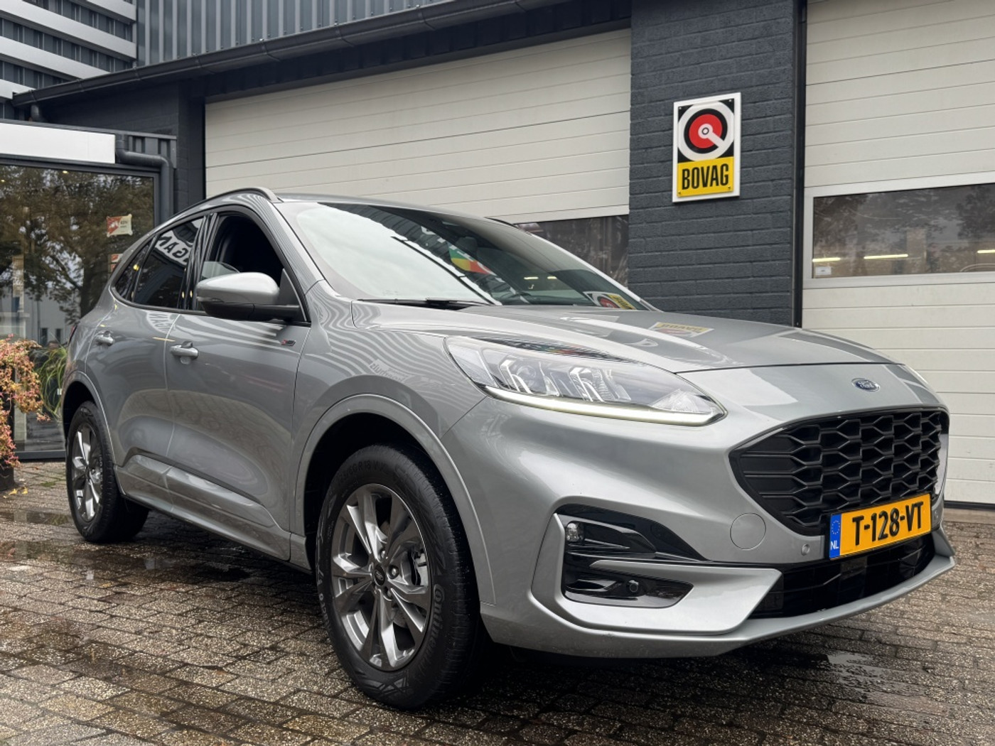 Ford Kuga 2.5 PHEV ST-Line 2023 - voorkant