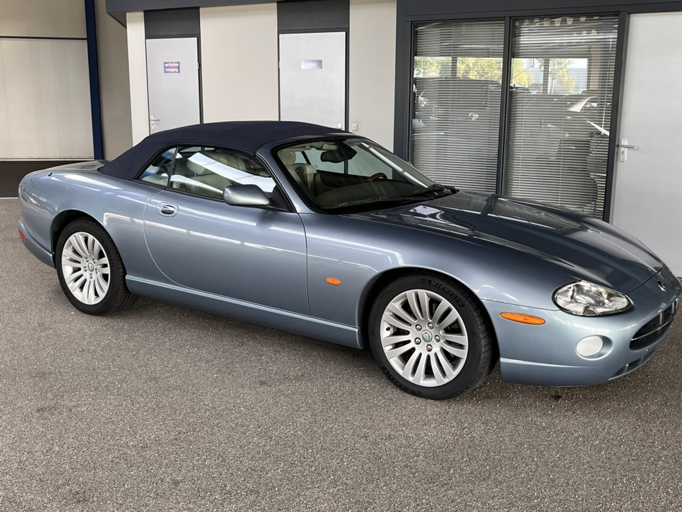 Foto van Jaguar Xk8