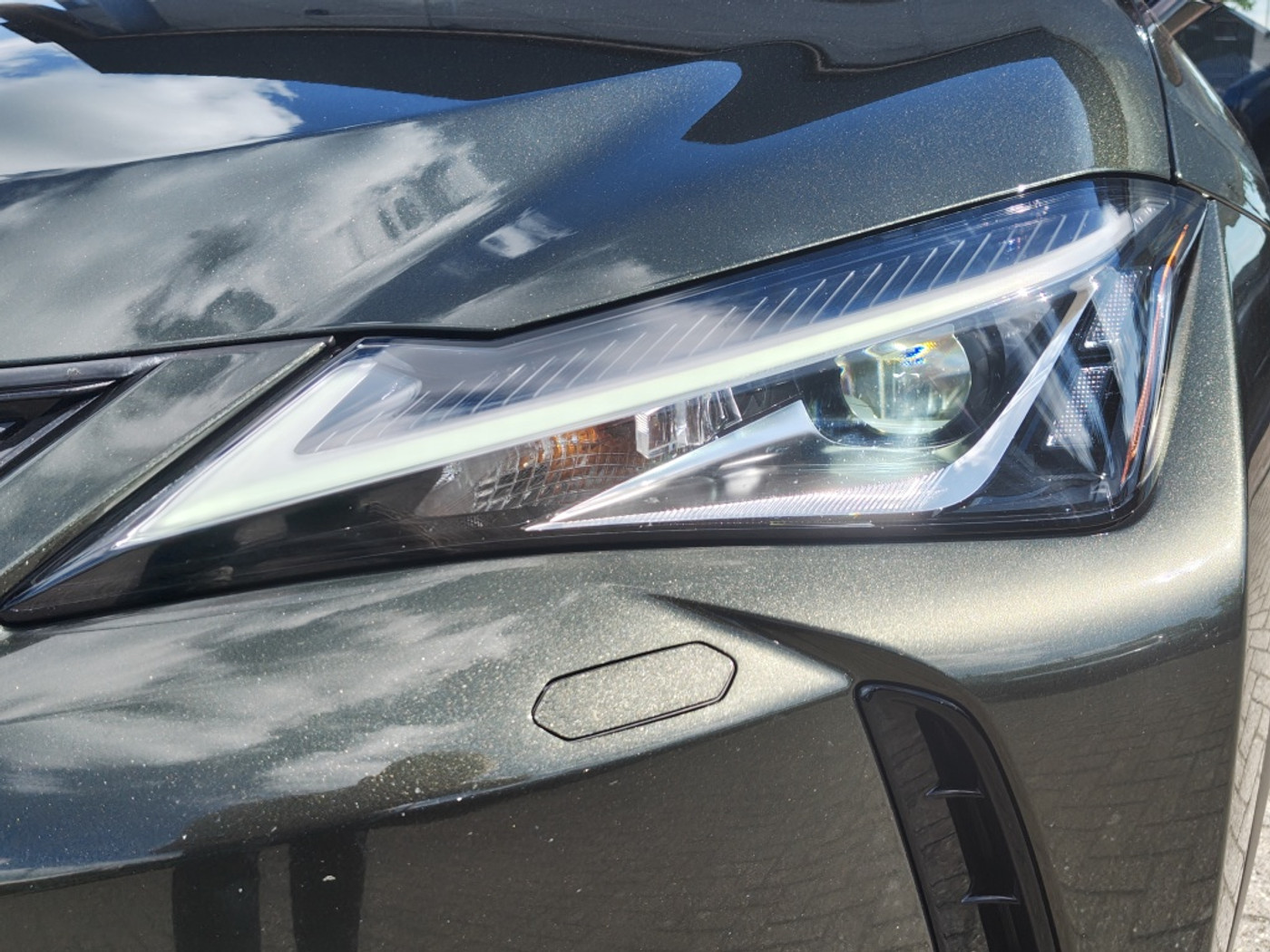 Foto van Lexus Lexus Ux250h