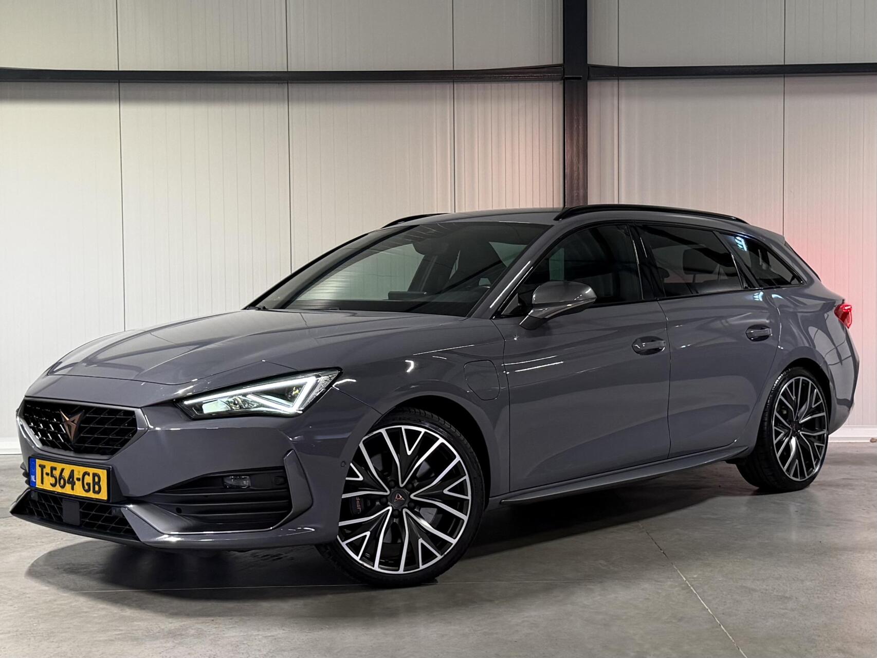 Cupra Cupra Leon SP E-hybrid180 1.4 e-Hybrid VZ Copper Trekhaak NAP 2023 - voorkant