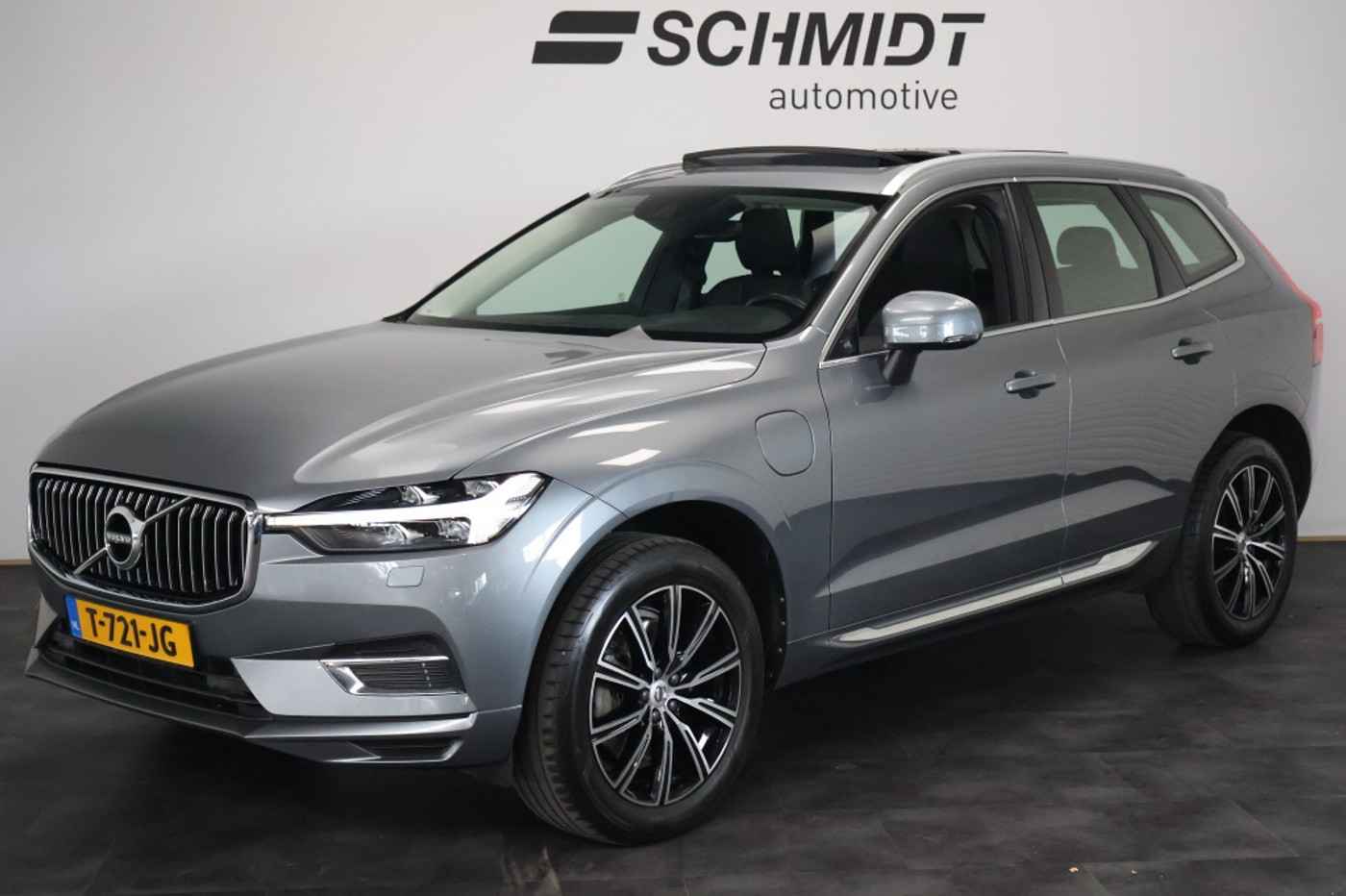 Volvo Xc60 2.0 Recharge T6 AWD Insciption | Panorama | Trekhaak | Camera 2021 - voorkant