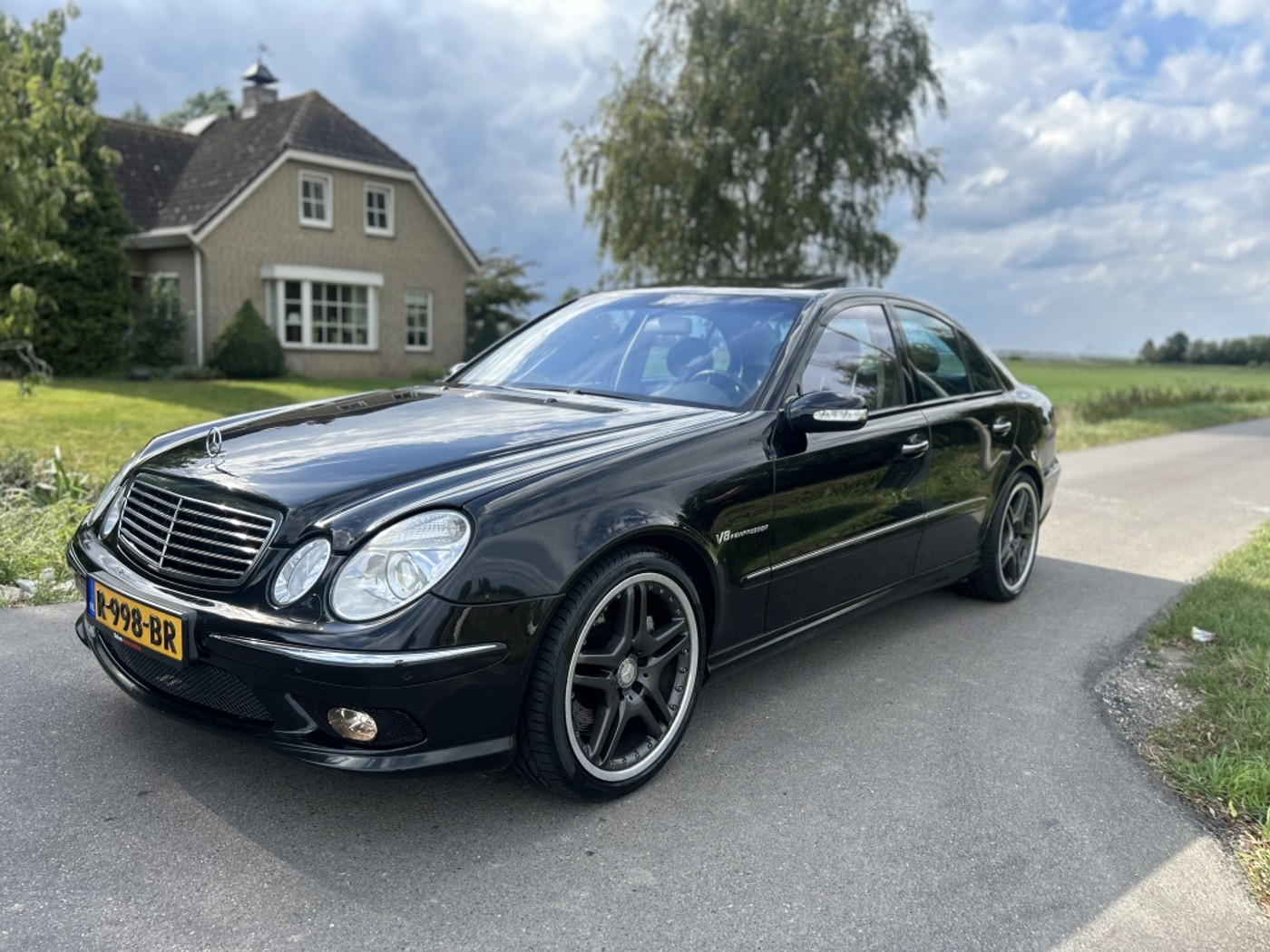 Mercedes-Benz E 55 AMG AMG 55 2003 - voorkant