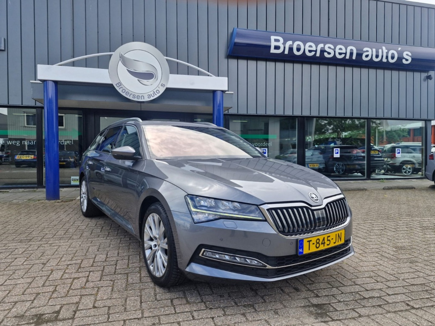 Skoda Superb 1.5 TSI Business Edition Plus | 150PK | Automaat | 1e eigenaar | 2024 - voorkant