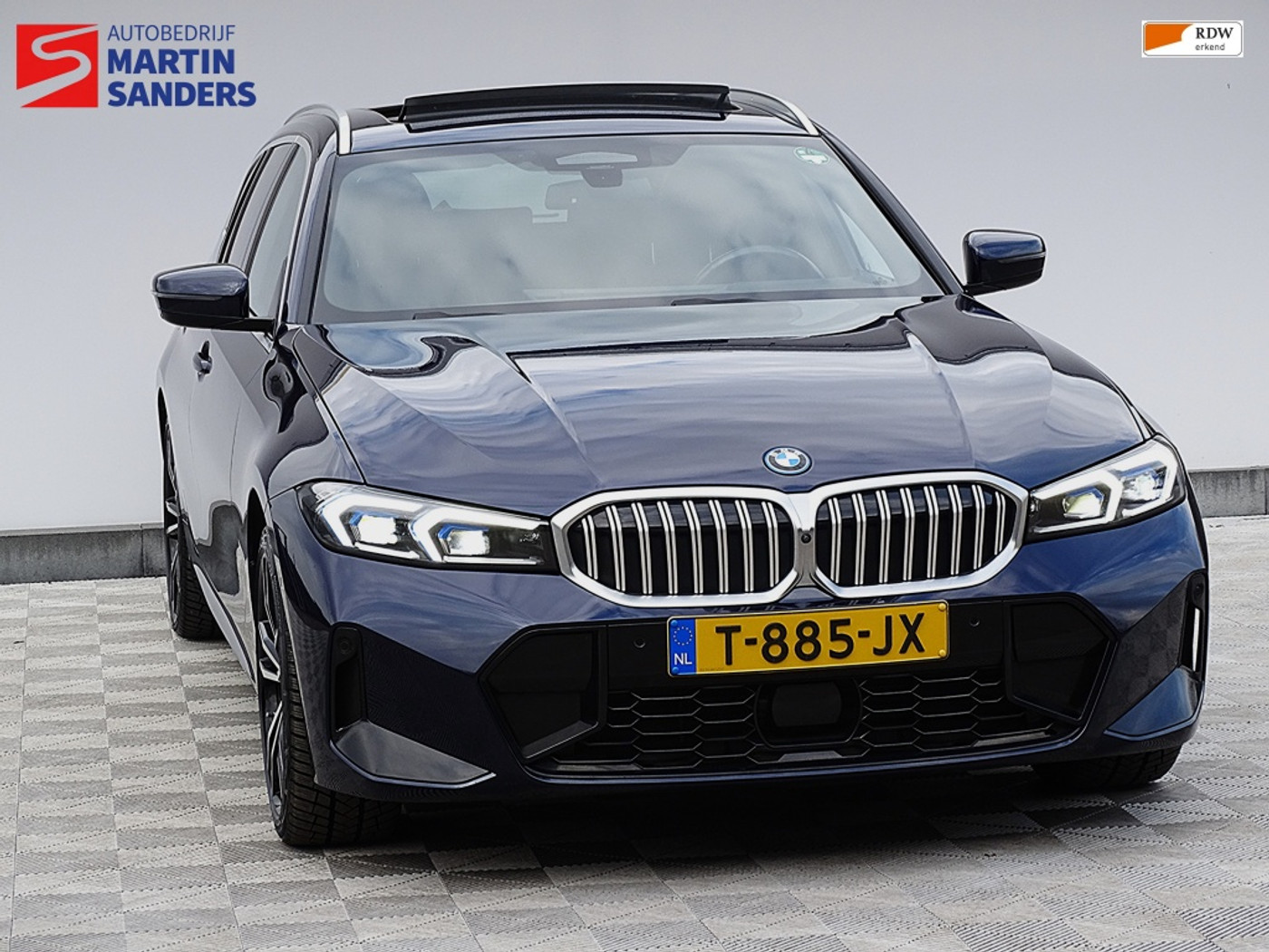 Foto van BMW 330e