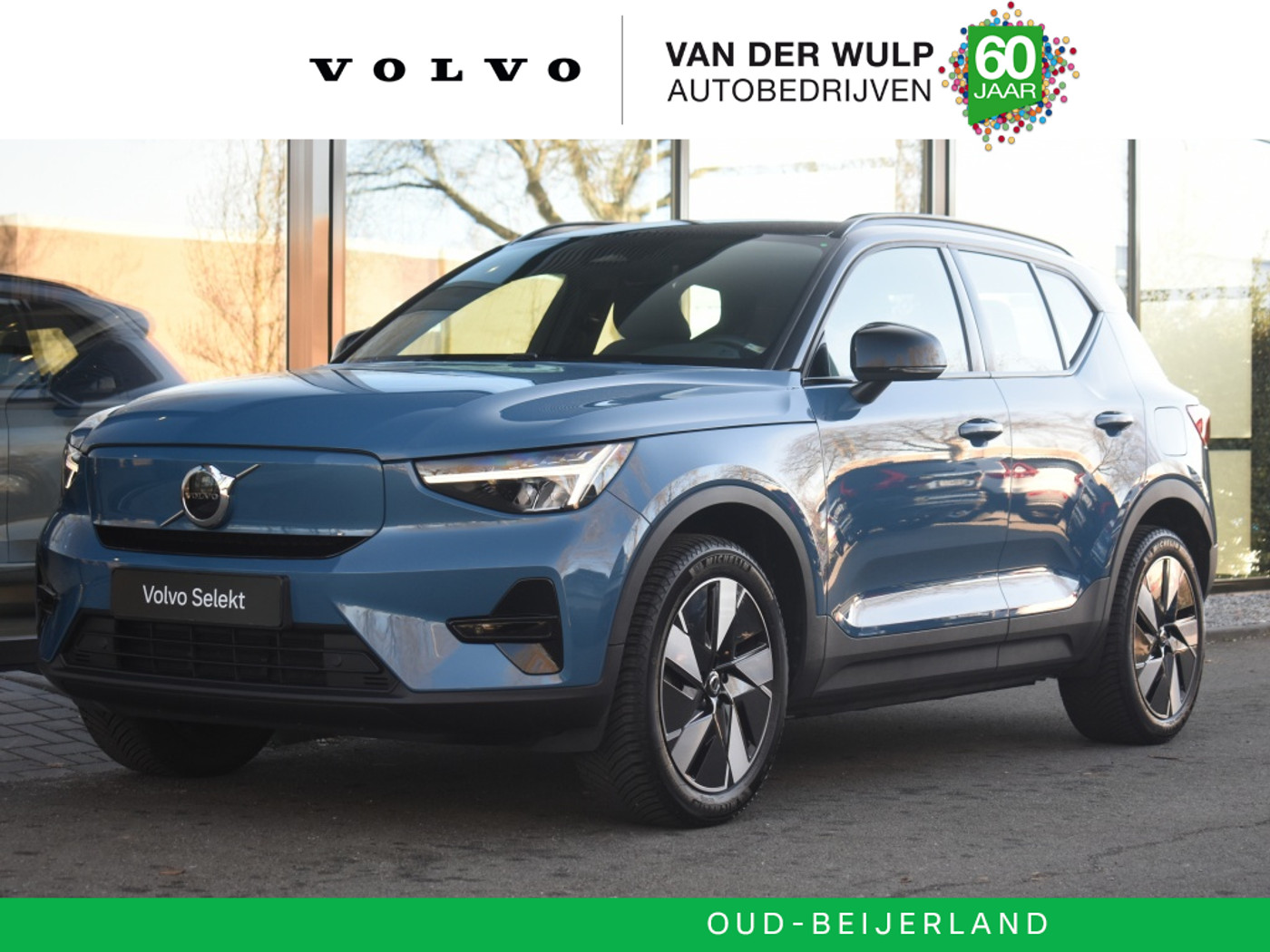 Volvo XC40 Extended Range Core 252pk/82kWh | SOH: 96% | Climate | Camera 2024 - voorkant