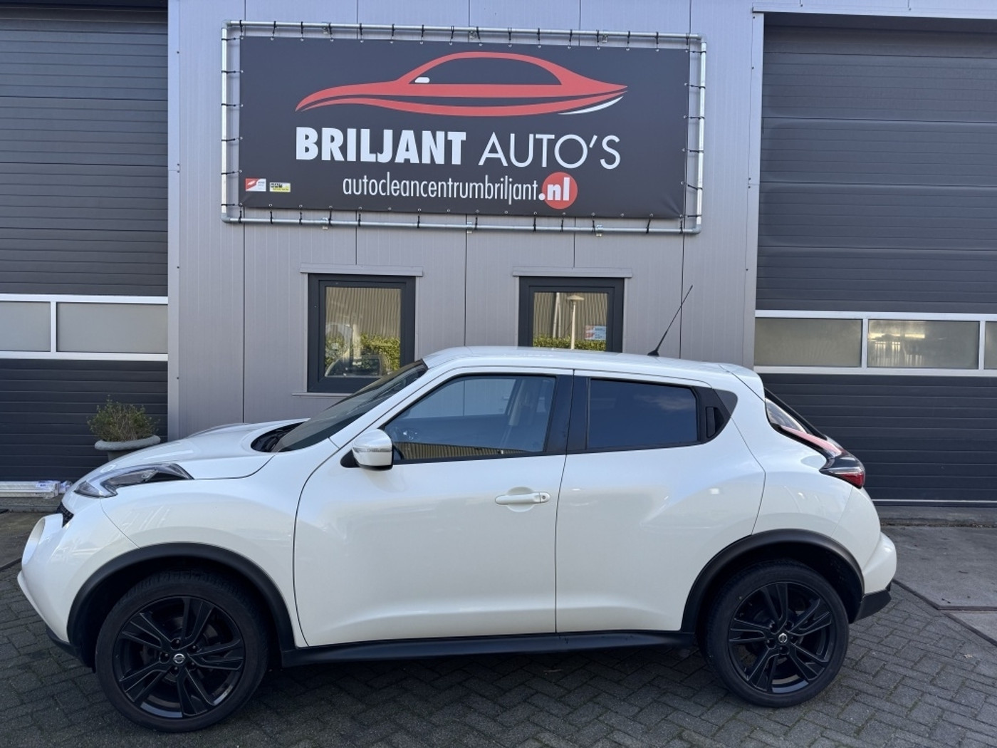 Nissan Nissan Juke 1.2 DIG-T S/S PremEd 2017 - voorkant