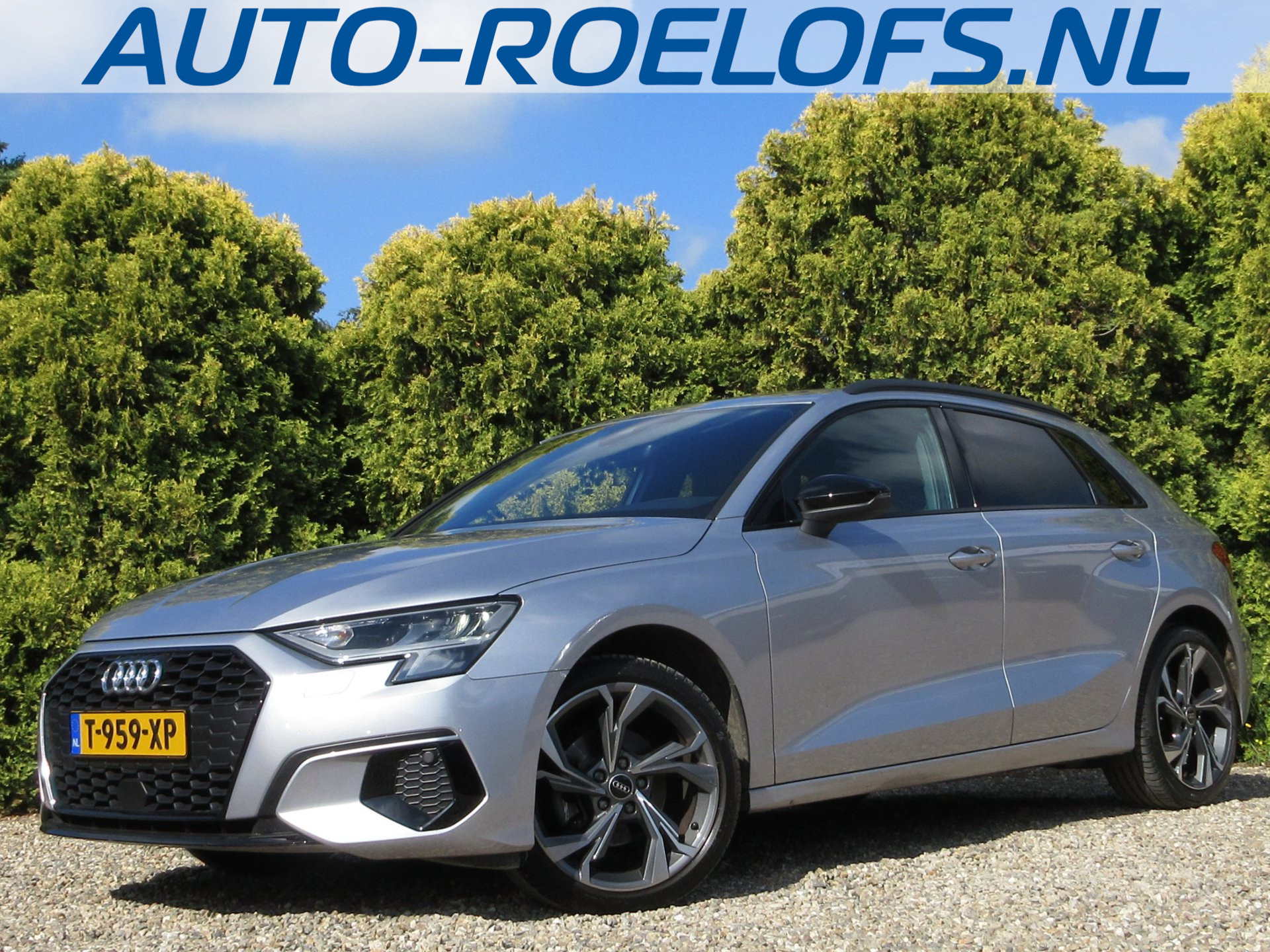 Audi A3 Sportback 30 TFSI Edition * Camera * Virt. cockpit * Carplay * 2022 - voorkant
