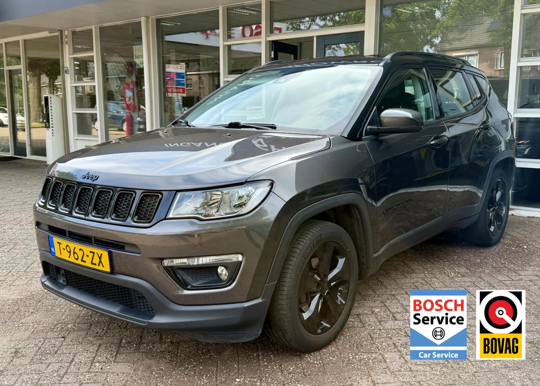 Jeep Compass 1.4 MultiAir Night Eagle Climat, Camera, LM.. 2018 - voorkant