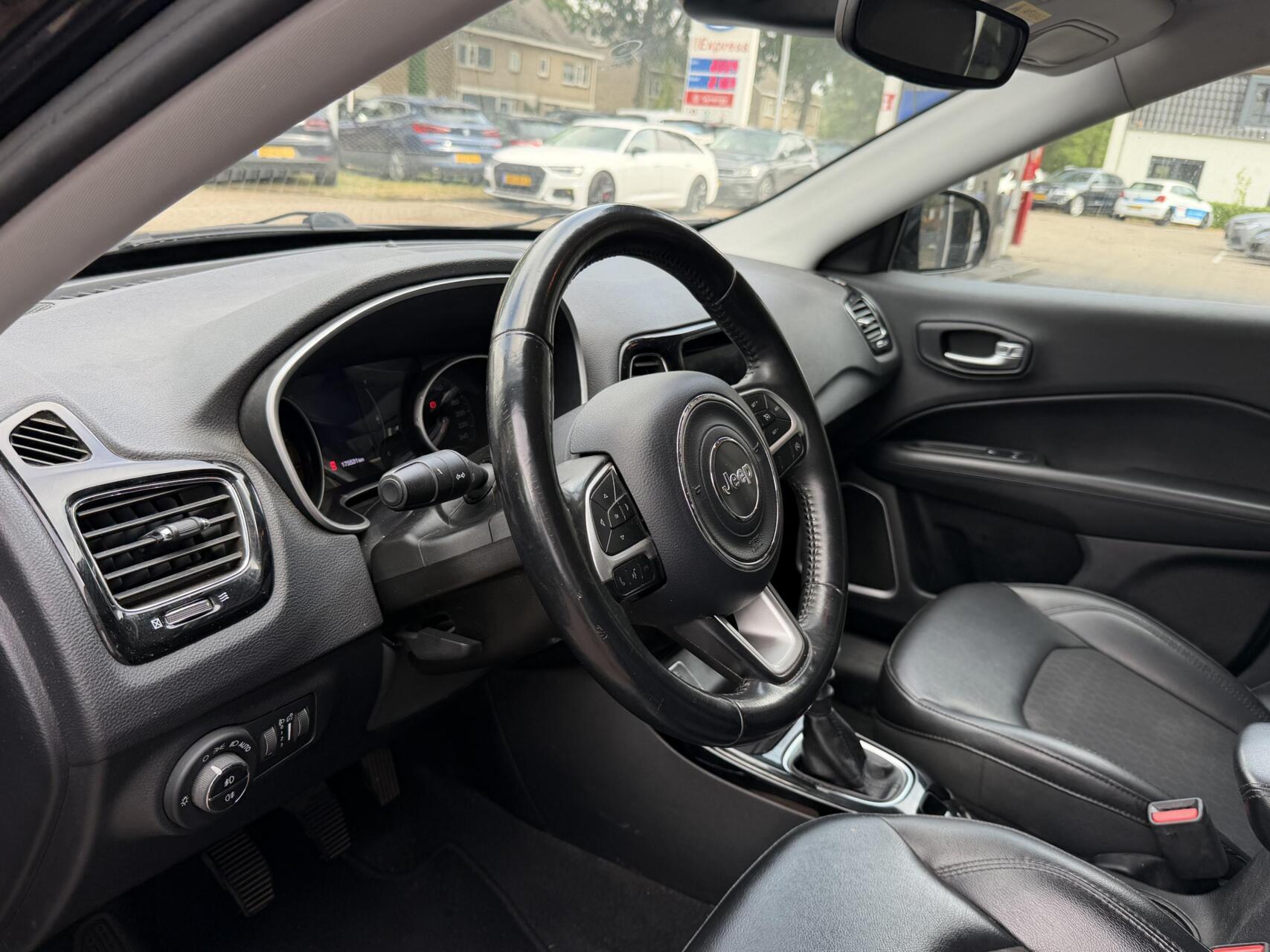 Foto van Jeep Compass