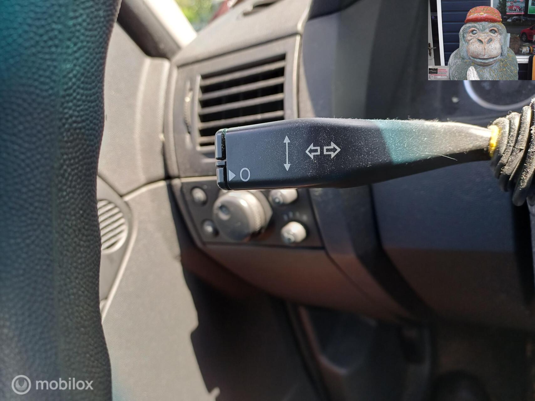 Foto van Daihatsu Sirion