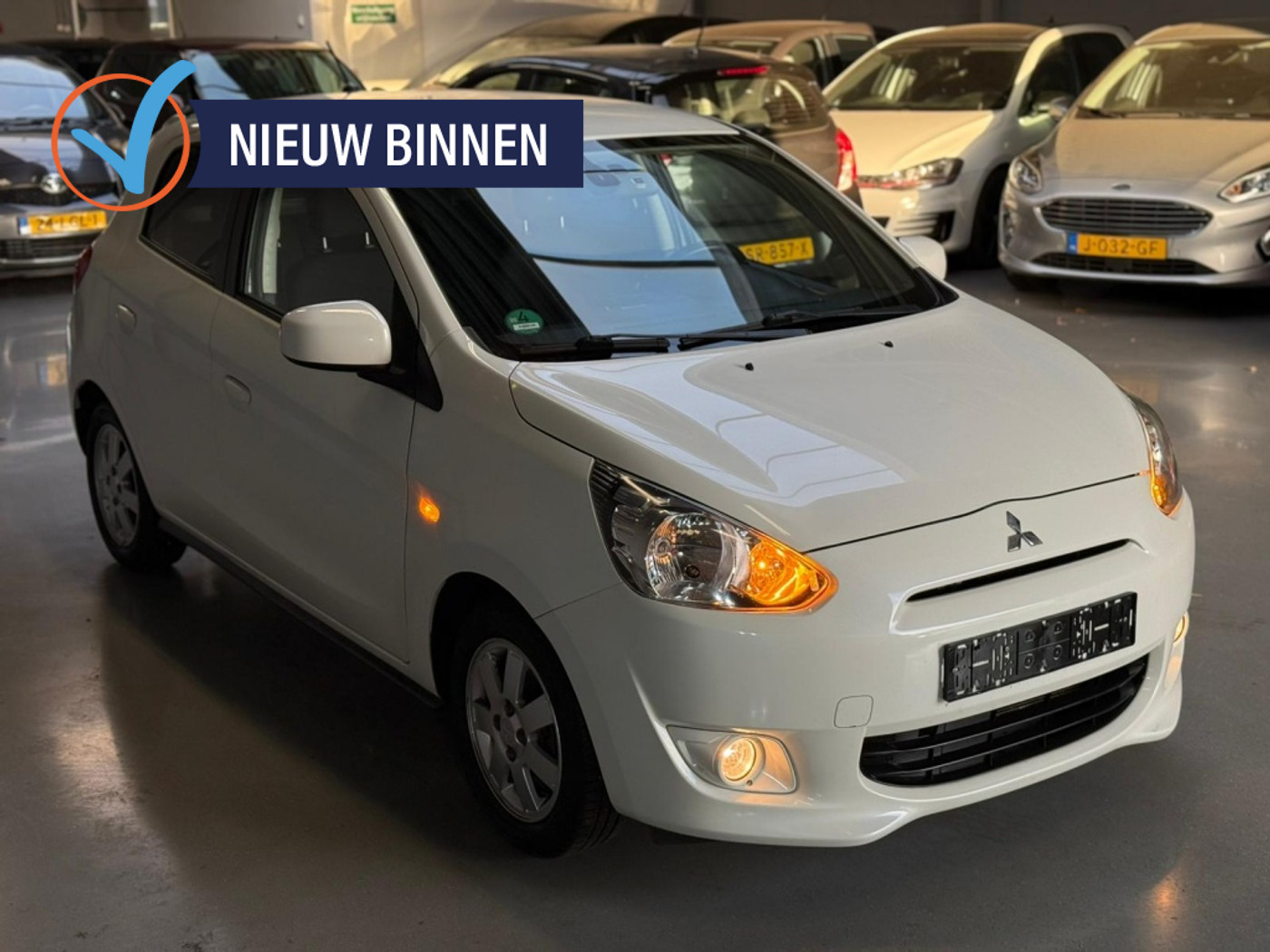 Mitsubishi Mitsubishi Space Star 1.0 Bright Airco 2015 - voorkant
