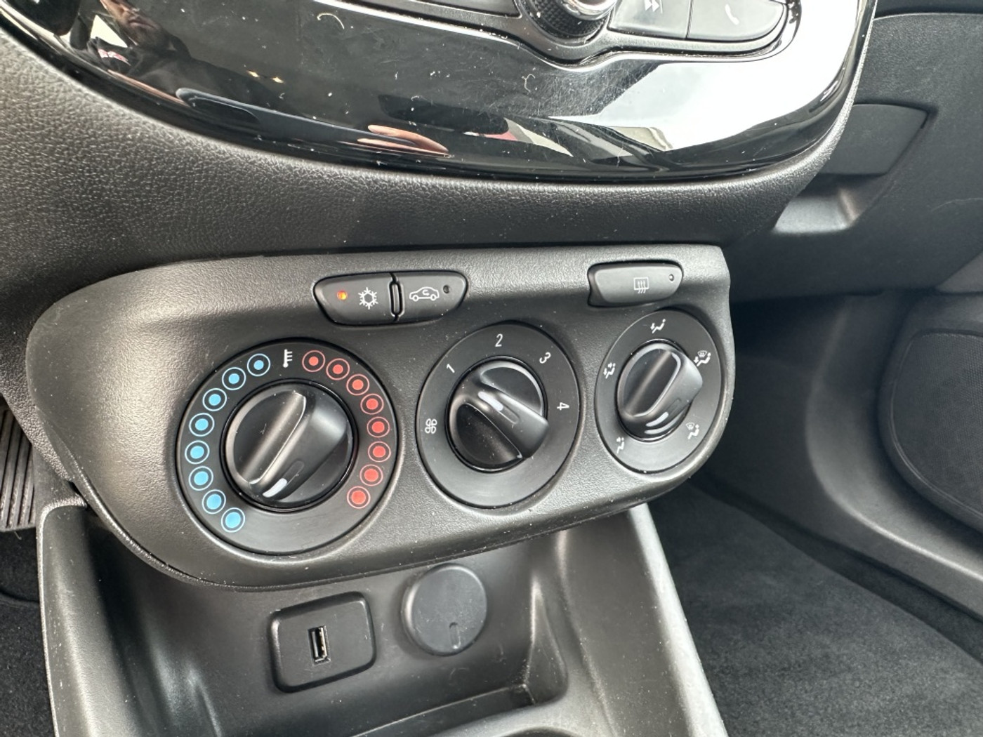 Foto van Opel Corsa-e