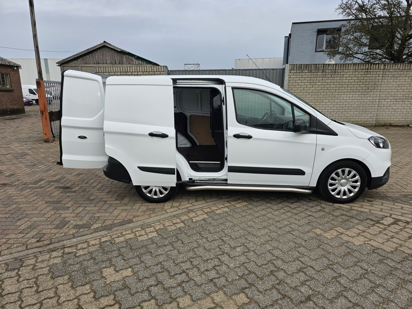 Foto van Ford Transit Courier